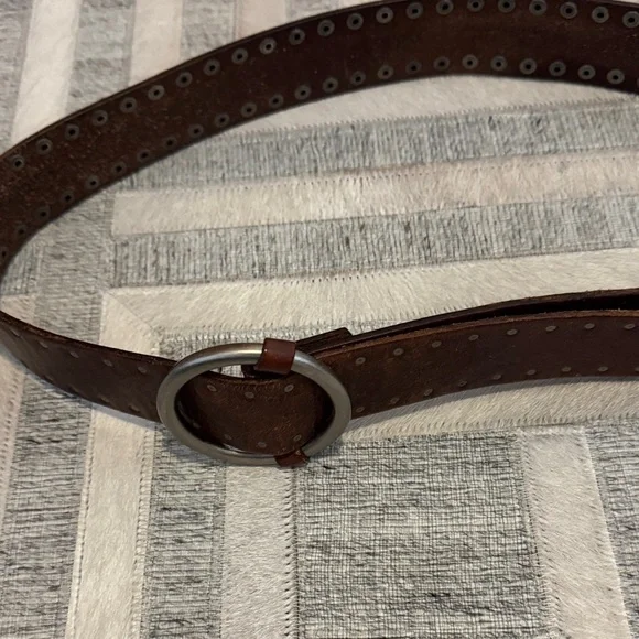 Brown Leather Ring Buckle Belt - Picture 2 of 5